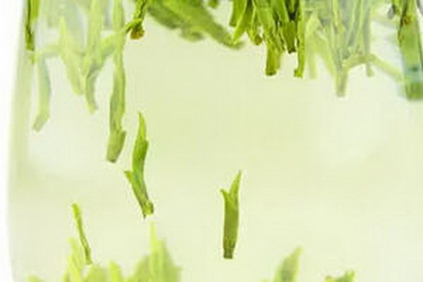 辨別茶葉優(yōu)劣識別好壞的技巧 辨別茶葉優(yōu)劣識別好壞的技巧
