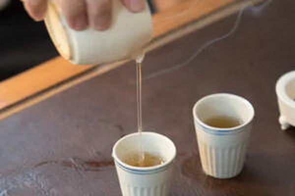 白茶價(jià)格表大全禮盒品質(zhì)與價(jià)值齊飛 白茶價(jià)格表大全禮盒品質(zhì)與價(jià)值齊飛