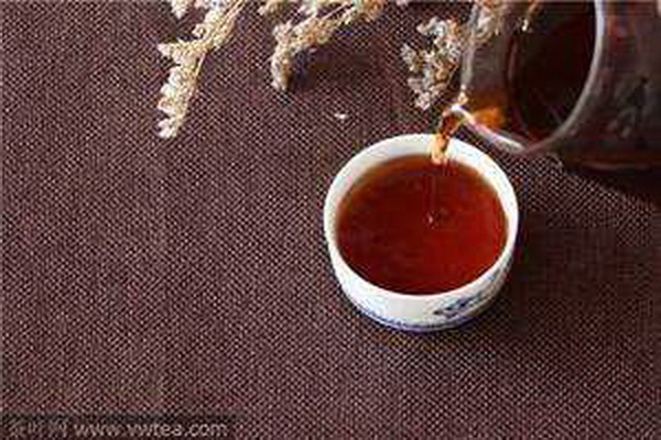 辨別茶葉好壞簡(jiǎn)單方法大揭秘 辨別茶葉好壞簡(jiǎn)單方法大揭秘