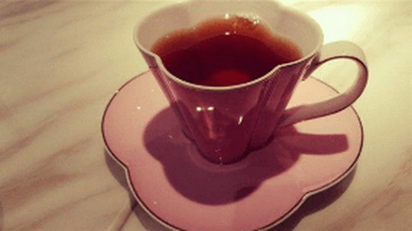 探尋白茶與綠茶的鮮明區(qū)別